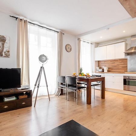 Appartement Avenue De Mars 2Br à Paris Extérieur photo