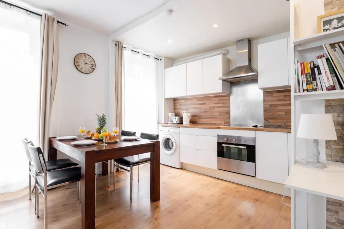 Appartement Avenue De Mars 2Br à Paris Extérieur photo