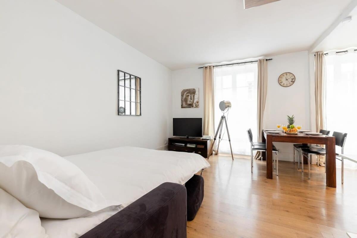 Appartement Avenue De Mars 2Br à Paris Extérieur photo